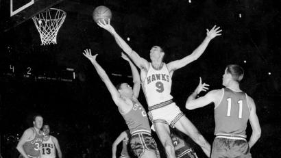 Bild: Uncredited/AP/dpa
Bob Pettit wurde 1956 als erster Basketball-Profi MVP der NBA.