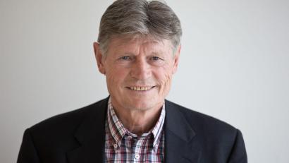 Bild: picture alliance / Christian Charisius/dpa
Im Alter von 79 Jahren gestorben: der ehemalige HSV-Kapitän Peter Nogly. (Archivbild)