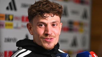 Bild: Federico Gambarini/dpa
Philipp Treu zählt zu den sechs Spielern, die beim DFB-Team bleiben. (Archivbild)