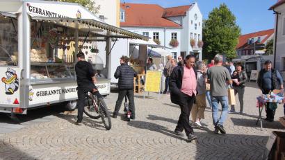Bild: Konrad Rosner
Die Resonanz zum Michaeli-Markt in Mitterteich hielt sich in Grenzen.
