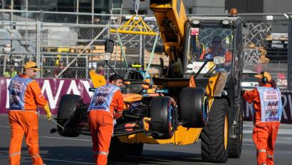 Bild: Darko Bandic/AP/dpa
Weltmeister Lando Norris hat nach dem unverschuldeten Aus beim Formel-1-Rennen von Aserbaidschan seine Forderung nach einer Rennsperre für Franco Colapinto zurückgenommen.