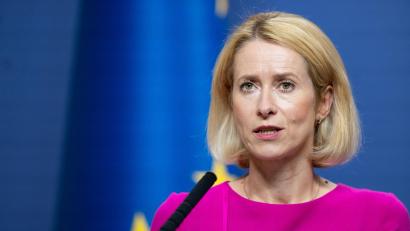 Bild: Mindaugas Kulbis/AP/dpa
Sieht noch immer große Lücken bei den Verteidigungsfähigkeiten: EU-Chefdiplomatin Kaja Kallas.
