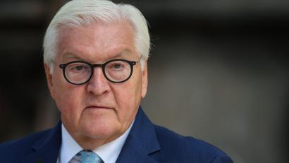 Archivbild: Christoph Reichwein/dpa
Bundespräsident Frank-Walter Steinmeier hat den Tankrabatt unterzeichnet, damit ist die letzte gesetzgeberische Hürde genommen.