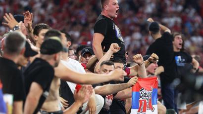Bild: Daniel Löb/dpa
Die Behörden in München sind nicht glücklich über das Länderspiel gegen Serbien während des Oktoberfestes. (Archiv)