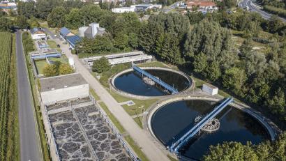 Bild: Stadt Marktredwitz
Im Süden der Stadt Marktredwitz liegt die Kläranlage, die alle Haushalts- und Industrieabwässer in der Kommune reinigt.