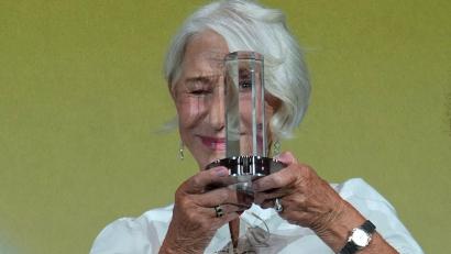 Bild: Marcus Brandt/dpa
Helen Mirren in Hamburg mit Douglas Sirk Preis geehrt
