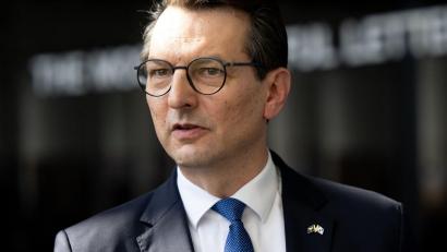 Bild: Sven Hoppe/dpa
BMW-Chef Nedeljkovic: Konzernstruktur vereinfachen und Managementpositionen streichen. (Archivbild)