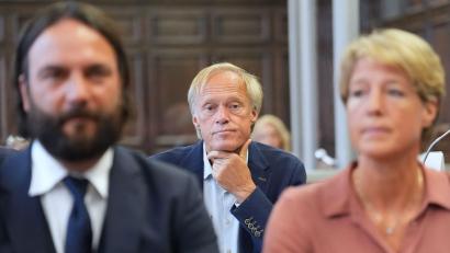 Bild: Marcus Brandt/dpa Pool/dpa
Nach Worten von Delling wurden die Kinder gegen ihn aufgebracht.