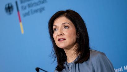 Bild: Fabian Sommer/dpa
Wirtschaftsministerin Reiche: „Wir haben Vorkehrungen getroffen für jedes Szenario.“