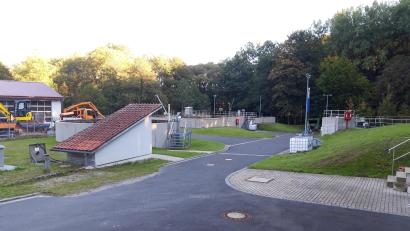 Bild: wkr
Die Beseitigung des Abwassers kostet den Gemeinden und den Bürgern viel Geld. In Fichtelberg (im Bild die Kläranlage) können die Abwassergebühren für die nächste Kalkulationsperiode sogar leicht gesenkt werden.