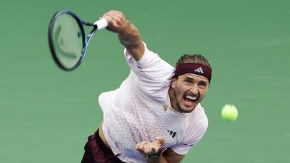 Bild: Adam Hunger/AP/dpa
Alexander Zverev steht beim Turnier in Peking im Achtelfinale. (Archivbild)