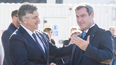 Bild: Peter Kneffel/dpa
Markus Söder reist zu einem Treffen mit Kroatiens Premier nach Zagreb. (Archivbild)
