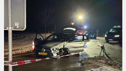 Archivbild: NEWS5 / Felix Besold/NEWS5 /dpa
Die Flucht der Männer endete nach etwa 20 Kilometern in Weißenburg, als das Auto der Verdächtigen mit einem anderen Wagen zusammenstieß.