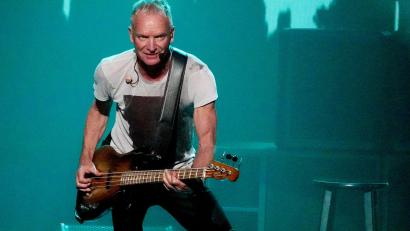 Bild: Chris Pizzello/Invision/dpa
Bei seinen Konzerten interpretiert Sting seine alten Hits oft neu. (Archivbild)