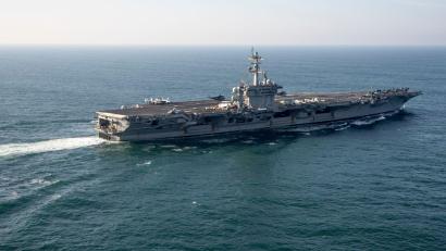Bild: Victor R. Caivano/AP/dpa
Der US-Flugzeugträger „USS George Washington“ befindet sich aktuell im Nahen Osten. (Archivbild)