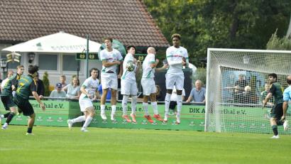 Bild: Hubert Ziegler
Neudrossenfelder Abwehrmauer
DJK Ammerthal - TSV Neudrossenfeld 1:2