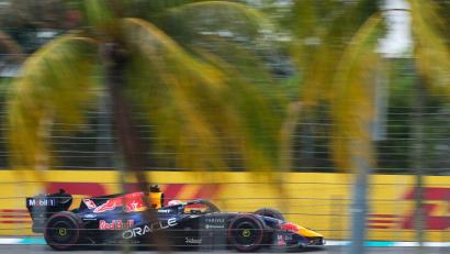 Bild: Vincent Thian/AP/dpa
Die erste Verstappen-Pole in diesem Jahr.