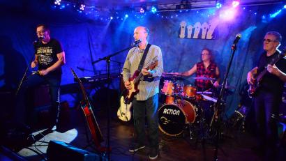 Bild: Helmut Kunz
„Jon Moffitt & His Sea Chord Cruizers“ bei der „Open Stage“ in Weiden.