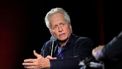 Bild: dpa
Michael Douglas spricht in seinen Memoiren offen über Affären. (Archivbild)