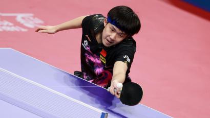 Bild: Xu Bingjie/Xinhua/dpa
Nicht mehr die Nummer eins der Weltrangliste: Tischtennis-Weltmeister Wang Chuqin aus China.