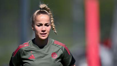 Bild: Sven Hoppe/dpa
Erst einmal raus: Fußball-Nationalspielerin Giulia Gwinn. (Archivbild)