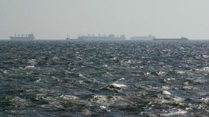 Bild: Kathrin Lauer/dpa
Ein Handelsschiff ist im Schwarzen Meer verunglückt. (Symbolbild)