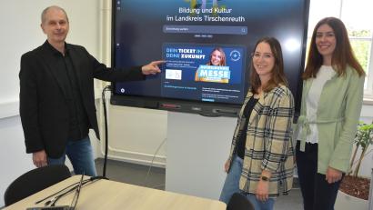 Bild: jr
Die Organisatoren der Kemnather Ausbildungsmesse (von links): Hilmar Fütterer vom Landratsamt, Nina Lang (Stadtmarketing Stadt Kemnath) und Linda Wunderlich (Bildungsmanagement Landkreis Tirschenreuth).