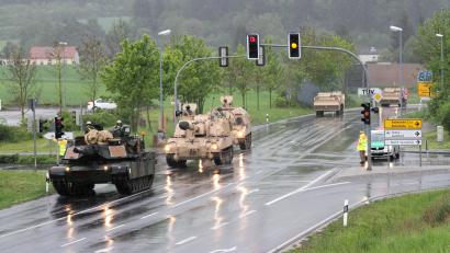 Archivbild: Capt. John Farmer
Militärfahrzeuge der US Army sind ab 10. Oktober verstärkt im Raum Amberg/Freihöls sowie auf den Straßen zwischen den Truppenübungsplätzen Grafenwöhr und Hohenfels unterwegs.