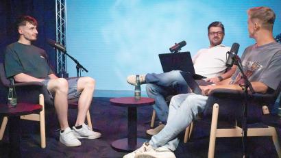 Bild: Gabi Schönberger
Torhüter Patrik Mühlberger (links) ist zu Gast in der neuen Folge des "Powerplay"-Podcast von Oberpfalz-Medien.