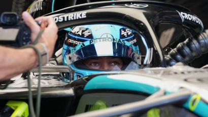 Bild: Antonio Calanni/AP/dpa
George Russell wird in Singapur bestraft. (Archivbild)