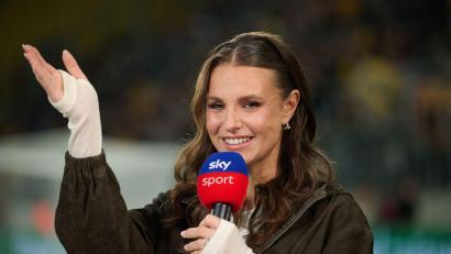 Bild: Robert Michael/dpa
Die Sportmoderatorin Laura Wontorra hat ihre Babyvorfreude mit ihren Followern geteilt. (Archivbild)