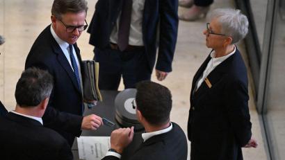 Bild: Michael Brandt/dpa
Der Bundestag stimmte für die Forderung nach mehr Daten zu Bluttests bei Schwangeren.