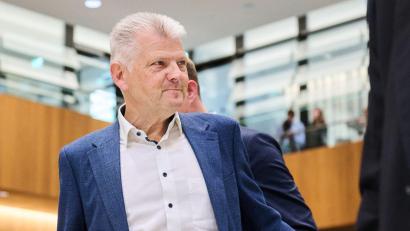 Bild: Julian Stratenschulte/dpa
Stefan Politze tritt als Fraktionsvorsitzender der SPD im niedersächsischen Landtag zurück. (Archivbild)