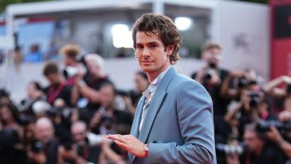 Bild: Scott A Garfitt/Invision/AP/dpa
Andrew Garfield spielt in „Artificial“ den OpenAI-CEO Sam Altman. (Archivbild)