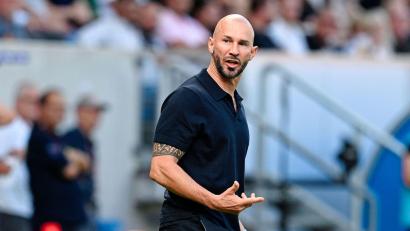 Bild: Uwe Anspach/dpa
Christian Ilzer empfängt mit der TSG 1899 Hoffenheim den HSV. (Archivbild)