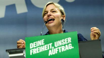 Bild: Peter Kneffel/dpa
Katharina Schulze, Fraktionsvorsitzende der bayerischen Grünen, forderte mehr Selbstbewusstsein im Umgang mit der AfD.