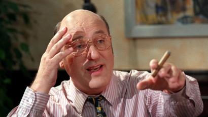 Bild: picture alliance / Nestor Bachmann/Zentralbild/dpa
Schauspieler Manfred Krug 1997 während Dreharbeiten zur ARD-Serie „Liebling Kreuzberg“. (Archivbild)