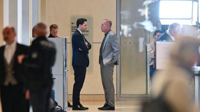 Bild: Sebastian Christoph Gollnow/dpa
Johannes Winkel und Matthias Miersch sind bei der Rente unterschiedlicher Meinung. (Archivbild)