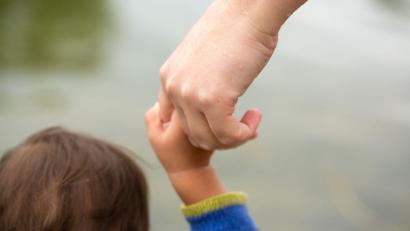 Bild: Fernando Gutierrez-Juarez/dpa
Seit Januar gibt es die Selbsthilfegruppe "Wachstum und Potenzial" in Waldsassen. Bei den Treffen sprechen Angehörige über ihren Alltag mit neurodivergenten Kindern.