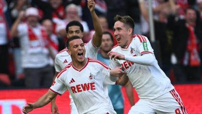 Bild: Federico Gambarini/dpa
Isac Johannesson (r) gelang ein Traumtor.