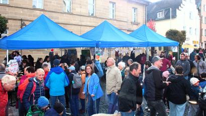 Bild: Holger Stiegler
Beim Herbstmarkt in Kemnath konnten die Fieranten über zu wenig Nachfrage sicher nicht klagen.