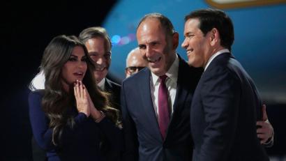 Bild: Mark Schiefelbein/Pool AP/AP/dpa
US-Botschafterin Guilfoyle traf Außenminister Rubio gerade erst in Athen. (Archivbild)