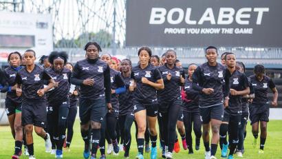 Bild: Tenson Mkhala/dpa
Die Bezahlung ist im Frauenfußball oft ein schwieriges Thema. (Archivbild)