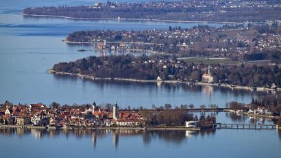 Bild: Felix Kästle/dpa
Zwischen Lindau im Bodensee und Österreich kann es in den kommenden Tagen Stau geben. (Archivbild)
