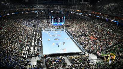 Bild: Federico Gambarini/dpa
Schon das Pokal-Final4 wurde 2026 auf einem Glasboden gespielt. (Archivbild)