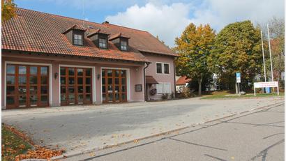 Bild: Josef Pilfusek
Die Feuerwehr Waidhaus hat die Ersatzbeschaffung eines Mehrzweckfahrzeugs beantragt.