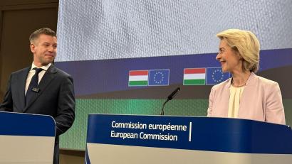 Bild: Leonie Asendorpf/dpa
Der ungarische Ministerpräsident Peter Magyar und seine Regierung hoffen auf eine schnelle Freigabe von EU-Mitteln. (Archivbild)