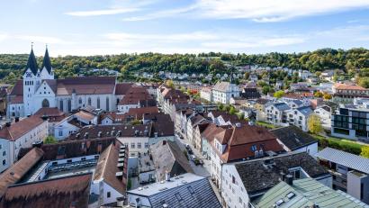 Bild: Lennart Preiss/dpa
Das Rathaus bleibt wegen des Cyberangriffs vorerst geschlossen. (Archivbild)