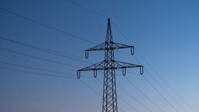 Bild: Silas Stein/dpa
Zeitweise gab es im Landkreis Main-Spessart für viele Menschen keinen Strom. (Symbolbild)