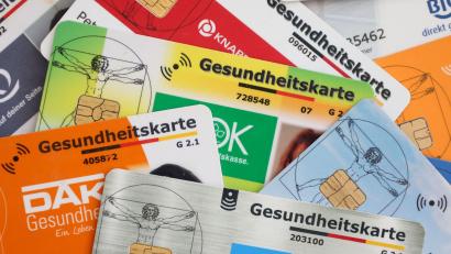 Bild: ---/GKV-Spitzenverband/dpa
Die Krankenkassen werden 2027 voraussichtlich nicht auf breiter Front teurer. (Symbolfoto)